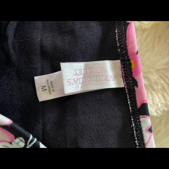 Victoria Secret Swim Set M and 36C - Picture 4 of 4